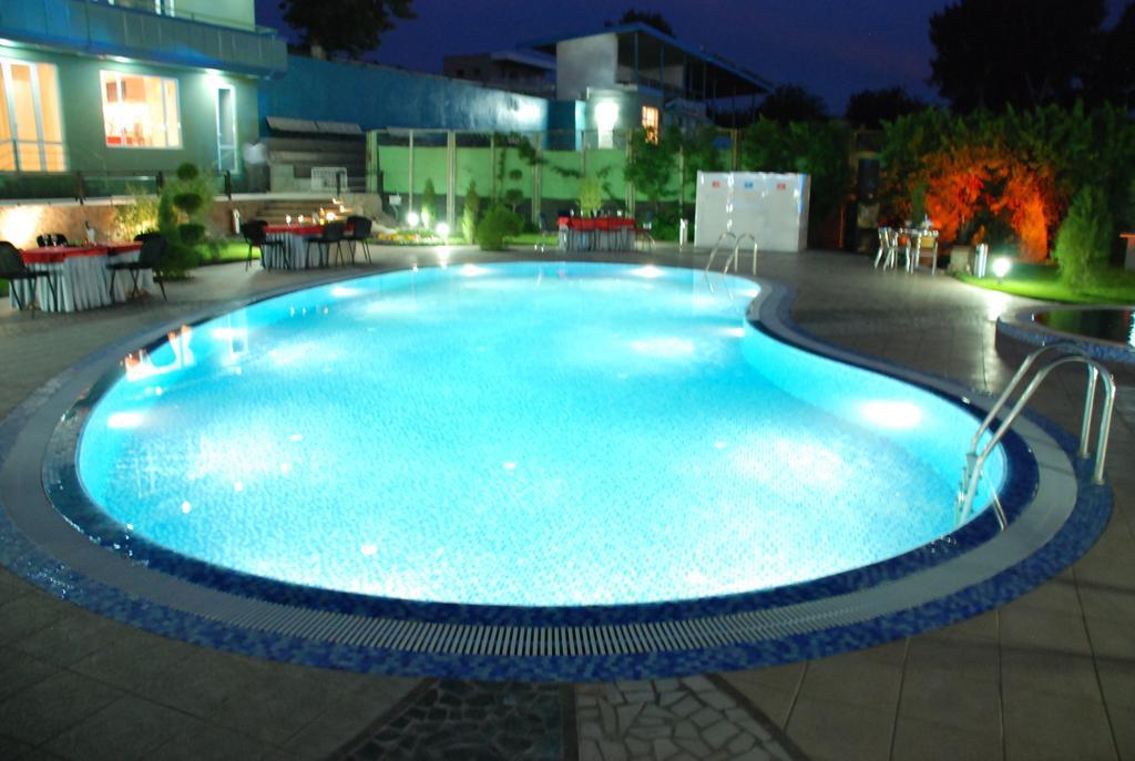 Advantage Hotel 撒马尔罕 外观 照片